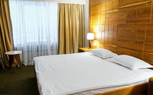 The Square Hotel