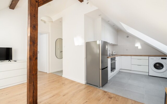 Rycerska Apartments by Renters