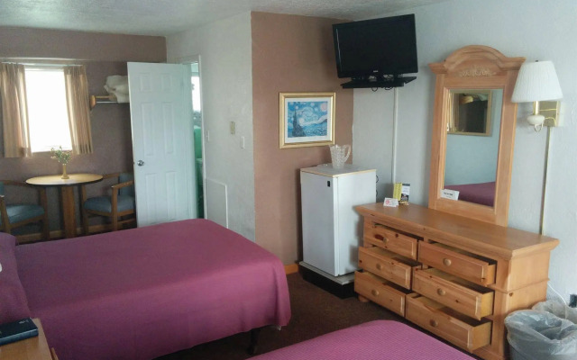 Pink Champagne Motel