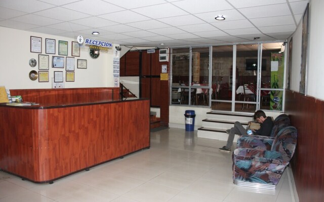 Hostal El Lobo - Hostel