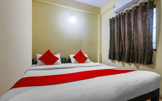 OYO 22418 Frank Rooms