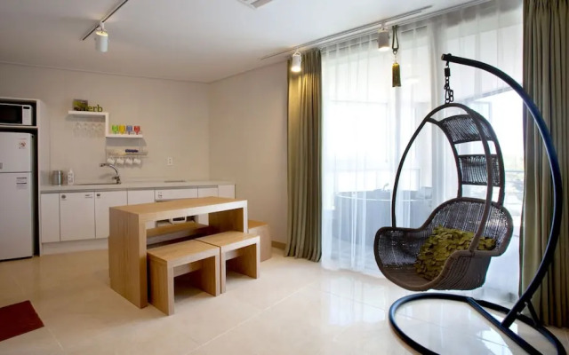 THEMARINE poolvilla&spa