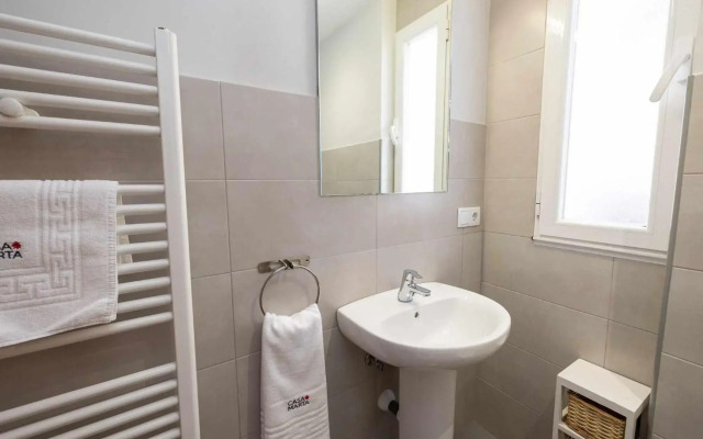 CASA MARTA Garaje Gratis