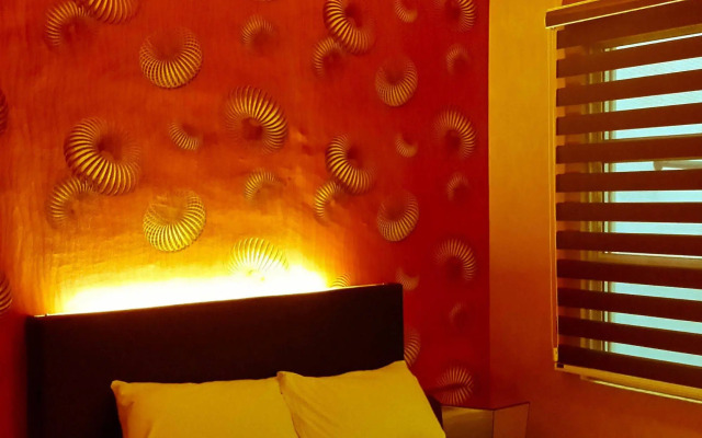 J Hotel