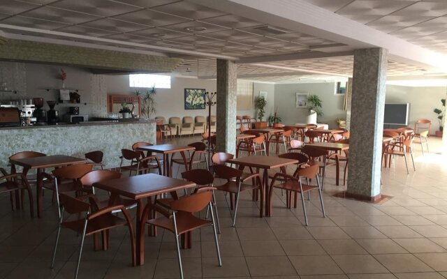 Vidalbir Apartahotel