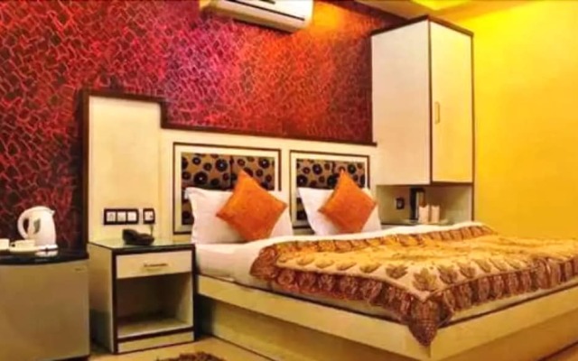 Comfort Room Shiv Dev Int