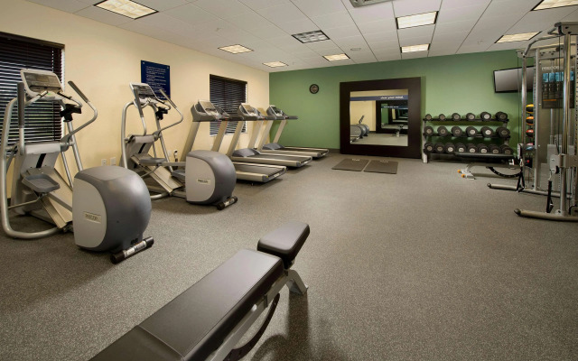Hampton Inn & Suites Buffalo Airport