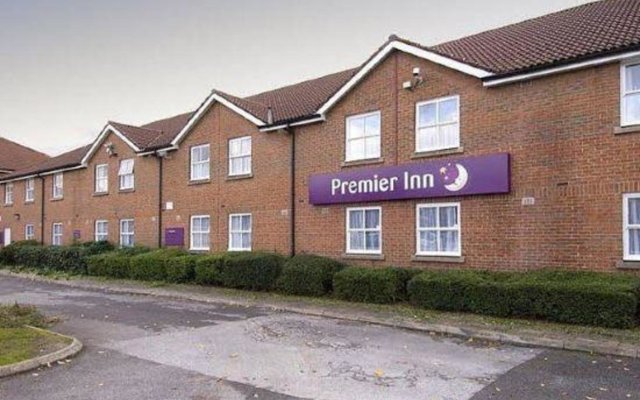 Premier Inn Warrington Central North