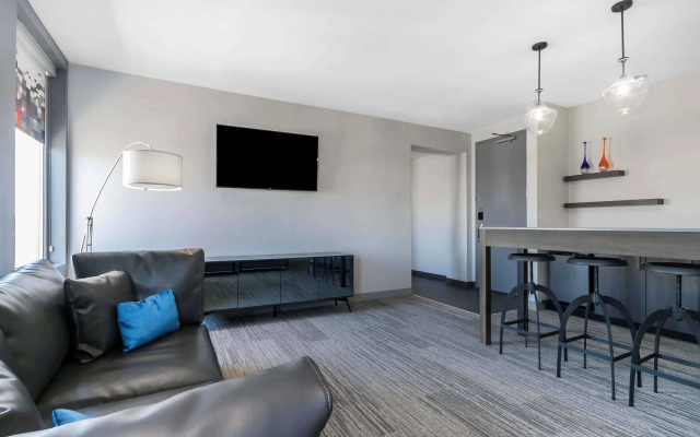 Aloft Newport On The Levee