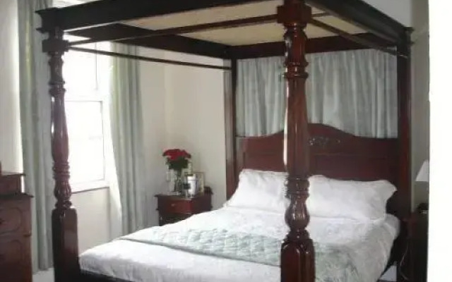 Hamilton Lodge