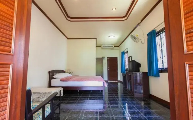 BaanBoonsom Guesthouse