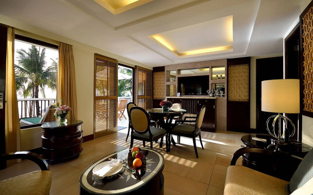 Emerald Island Hotel