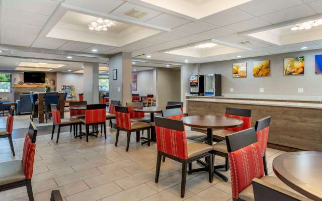Comfort Inn Near Greenfield Village