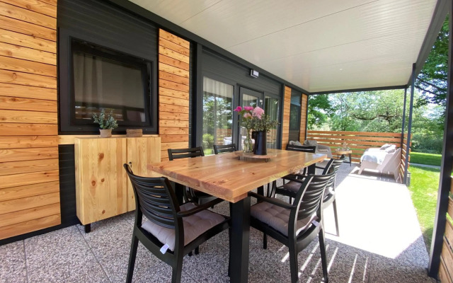 MAGNOLIA HOUSE by the RIVER