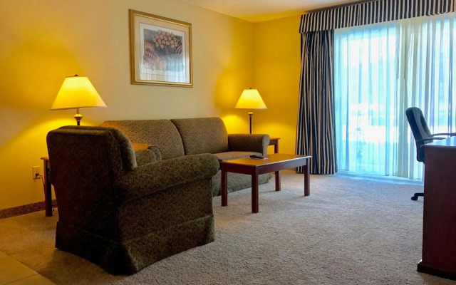 White River Inn and Suites