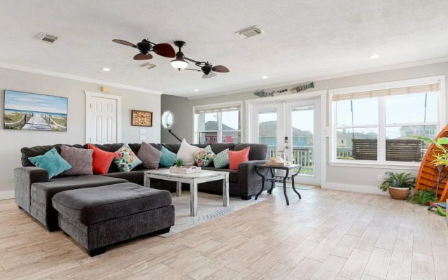 Selah 3 Bedroom Home by RedAwning