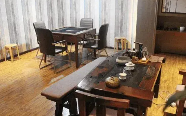 Huasheng International Hotel