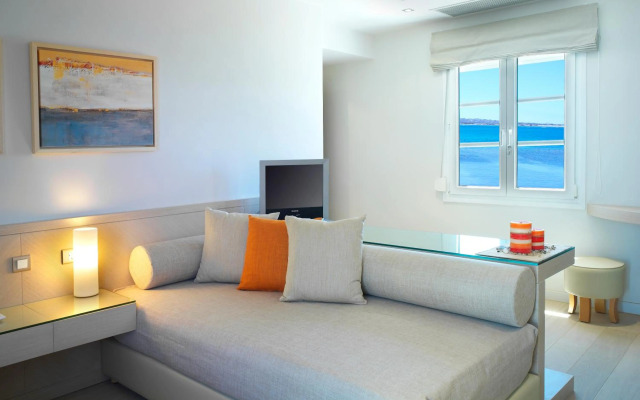 Nissaki Beach Hotel