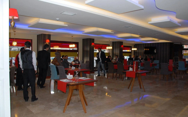 Saffron Hotel