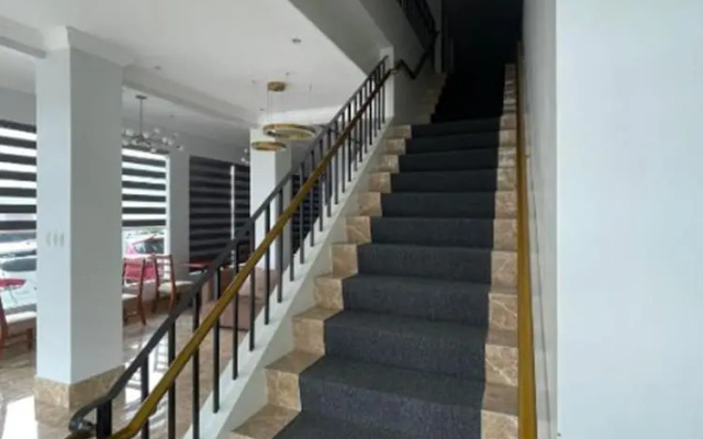 B Hotels Angeles City