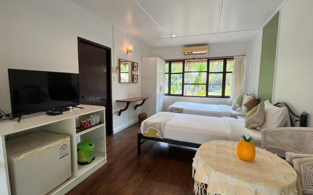 Suan Bankrut Beach Resort
