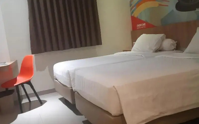 Front One Hotel Nganjuk