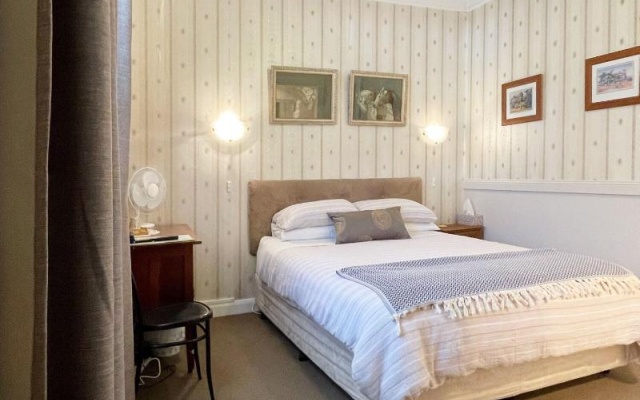 Strahan Wilderness Lodge – Guest Rooms – Strahan