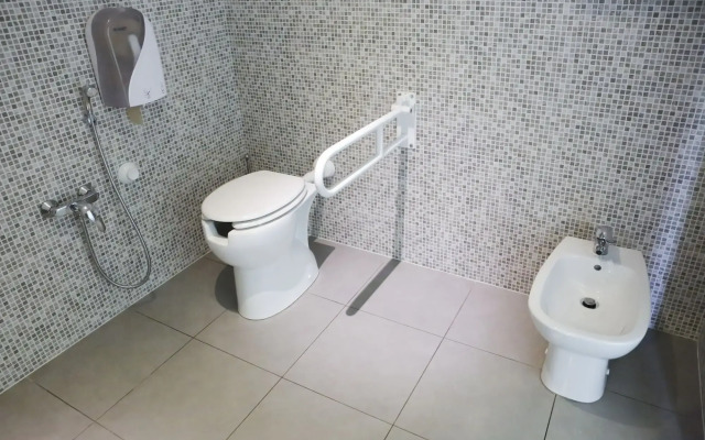 Meet Gardalake Hostel