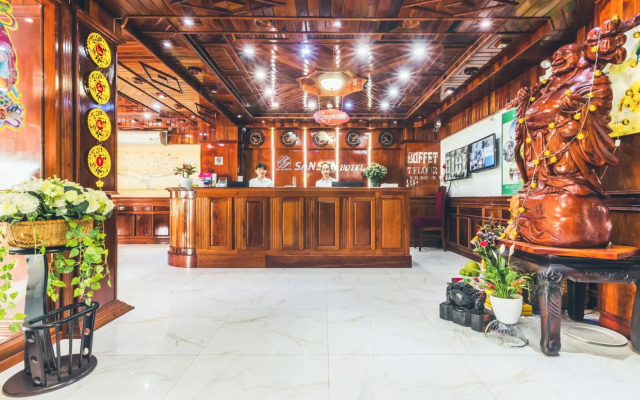 San San Hotel