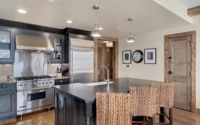 Edgemont 2602 - Luxury Ski-in Ski-out Condo