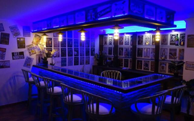 Spacious 700m2 villa, Golfers paradise.