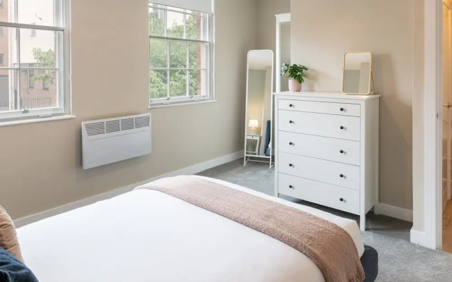 Host Stay The Quarter