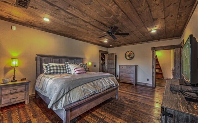 Nighthawk by Escape to Blue Ridge