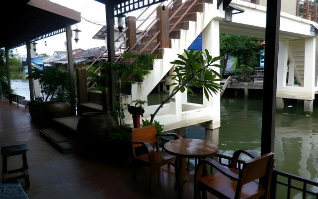 Thanicha Resort Amphawa