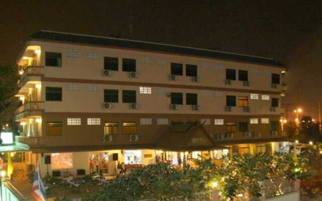 Queen's Garden Resort At Riverview
