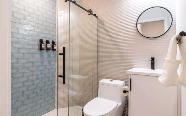 Thena Hotel - Beautiful 1 Bedroom
