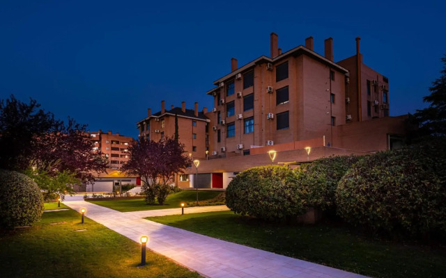 Premium Accomodation in La Rosaleda - Madrid