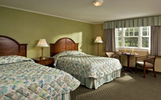 Wellfleet Motel and Lodge