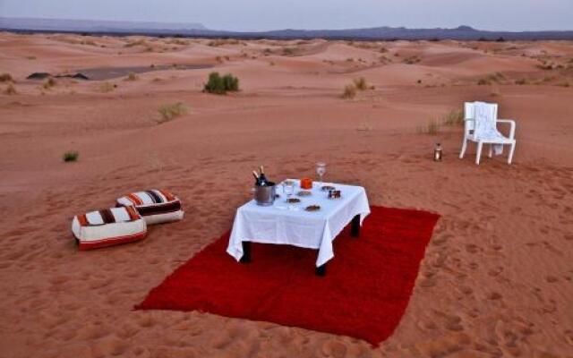 Sahara Luxury Camp