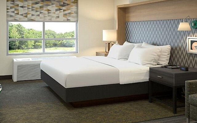 Holiday Inn Tampa North by IHG