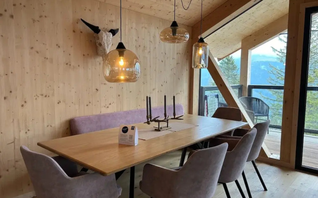 Beautiful Chalet With Balcony