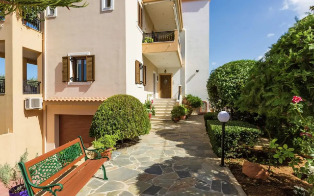 Spacious Apartment in Prines near Sea