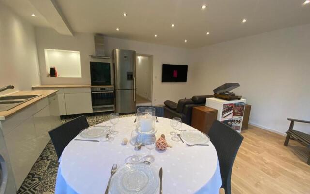Très grande Villa pour 1 famille ou plusieurs...