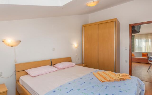 Nice Home in Punat With Wifi and 2 Bedrooms