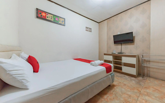 OYO 677 Rianes Family Guest House