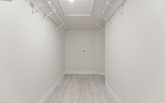 Great 3BR family house. Pool n Billiards