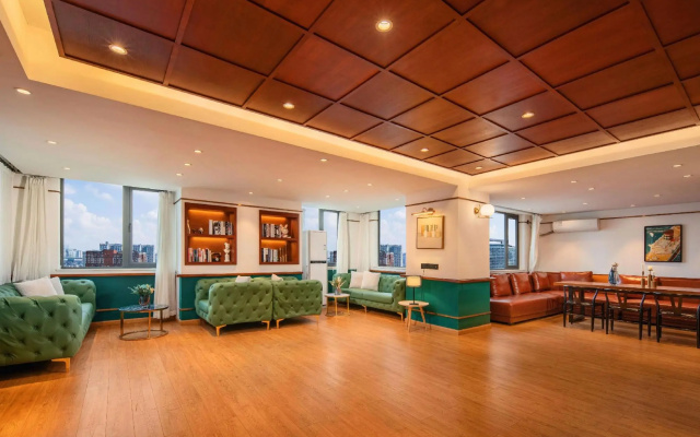 Xuanyue Hotel (Wuyi Square IFS International Financial Center) – Lobby – Changsha