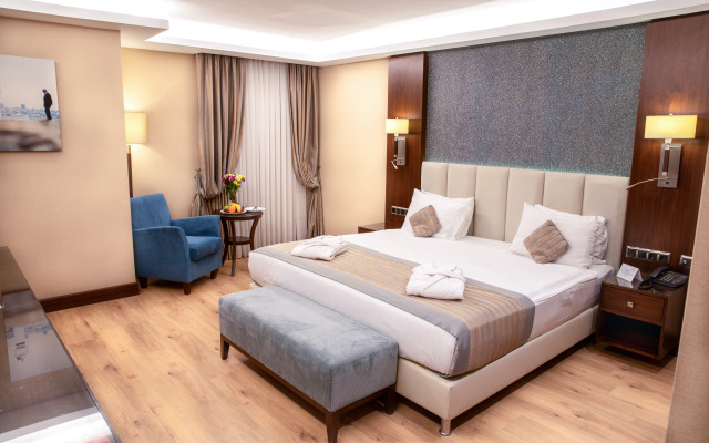 Grand Aras Hotel & Suites