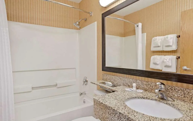 Microtel Inn & Suites By Wyndham Charleston Wv