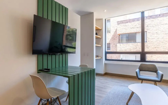 w Stunning 1BR in Chico